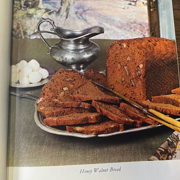 Vintage 1960’s Hardcover Gourmet’s Menu Cookbook - Picture 7 of 11